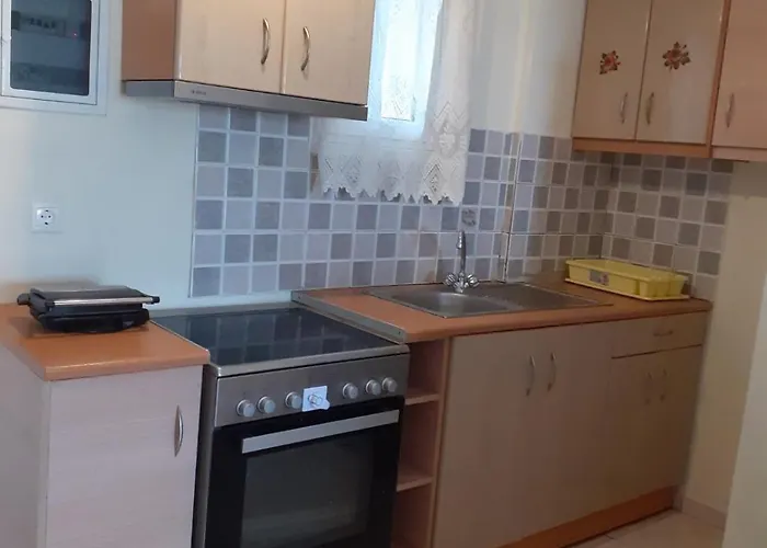 Emilia 2 Apartment *